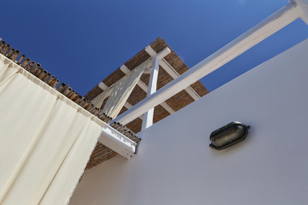 La Maison Blanche Agios Stefanos  Extérieur photo